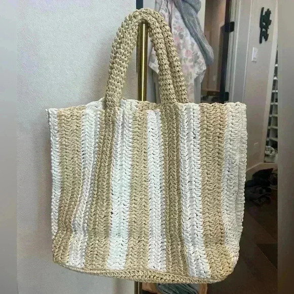 NWT “P” Mark & Graham CABANA STRIPE STRAW BEACH TOTE with “P” monogram - Picture 6 of 9